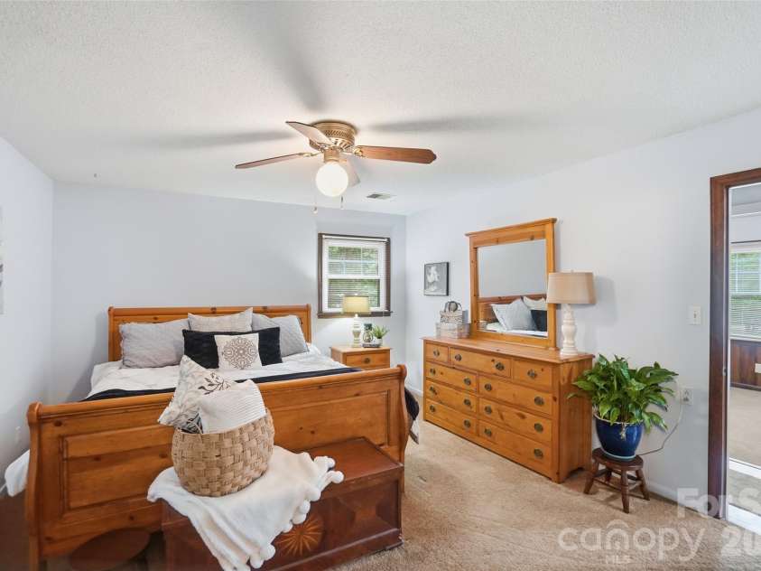 1621 Love Road, Monroe, NC 28110.  MLS# CAR4375506, YatesRealty ID 24912. 
