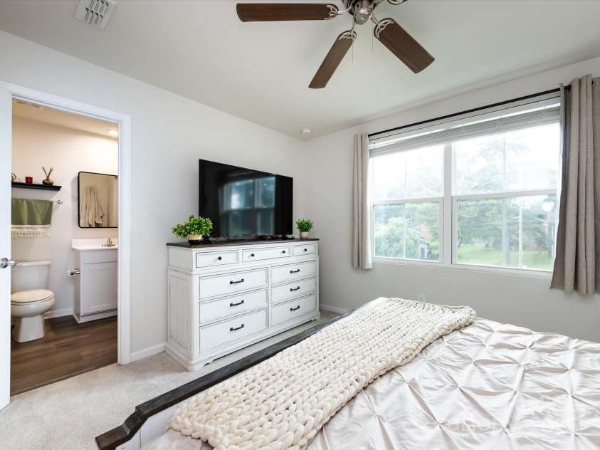 2059 Langer Street, Charlotte, NC 28214.  MLS# CAR4277986, YatesRealty ID 24913. Primary Bedroom