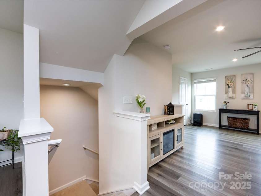 2059 Langer Street, Charlotte, NC 28214.  MLS# CAR4277986, YatesRealty ID 24913. Second Floor Landing