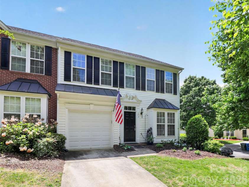 173 Arcadian Way, Mooresville, NC 28117.  MLS# CAR4378021, YatesRealty ID 24914. 