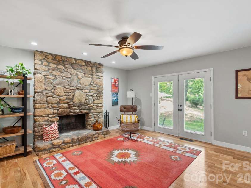 16 Chipping Green Drive, Arden, NC 28704.  MLS# CAR4382269, YatesRealty ID 24915. Den(Main Level)