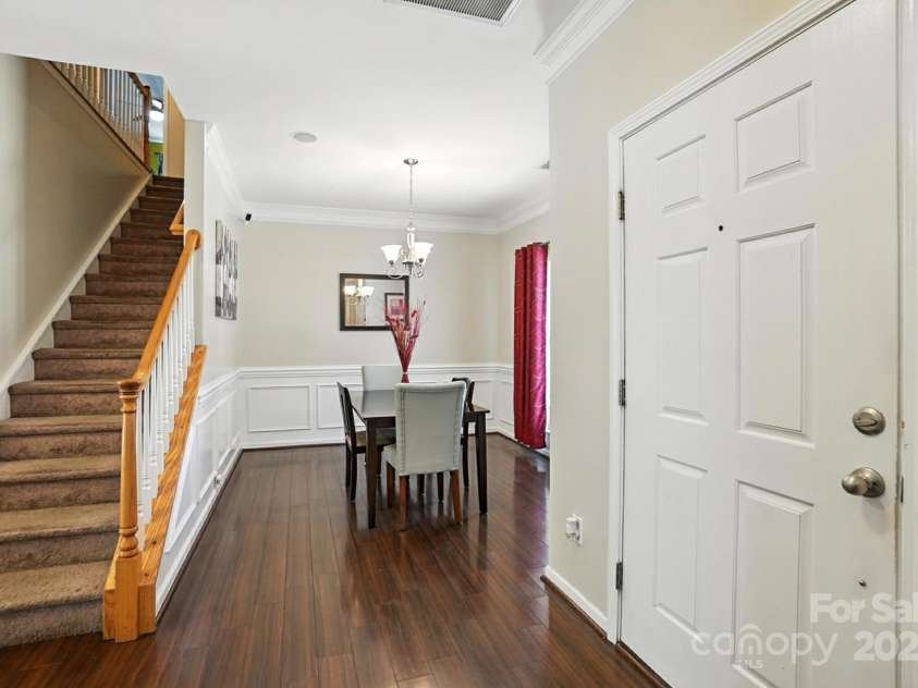 8837 Cedar Run Way, Charlotte, NC 28273.  MLS# CAR4278849, YatesRealty ID 24915. Foyer