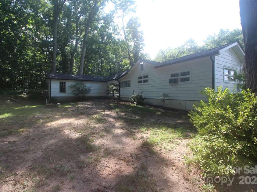 1257 Reese Roach Road, Rock Hill, SC 29730.  MLS# CAR4276630, YatesRealty ID 24916. 