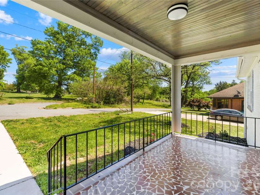 226 Planetree Drive, Belmont, NC 28012.  MLS# CAR4369156, YatesRealty ID 24917. 