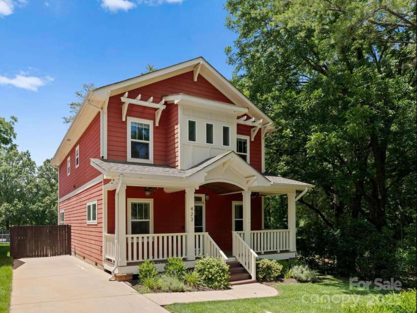 423 Solomon Street, Charlotte, NC 28216.  MLS# CAR4274580, YatesRealty ID 24917. 