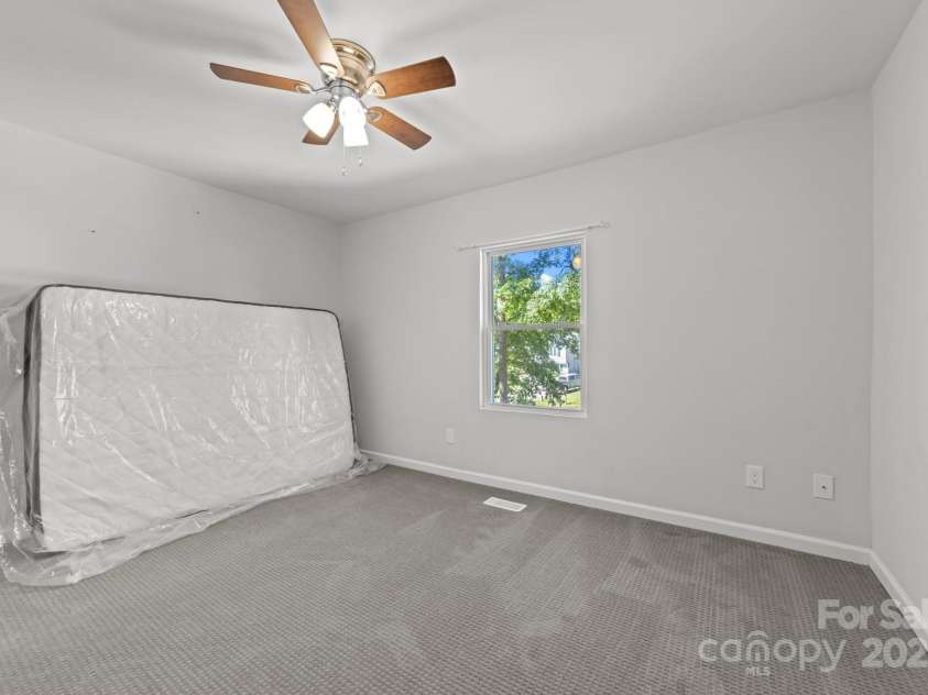 4918 Tyne Drive, Durham, NC 27703.  MLS# CAR4279739, YatesRealty ID 24918. 