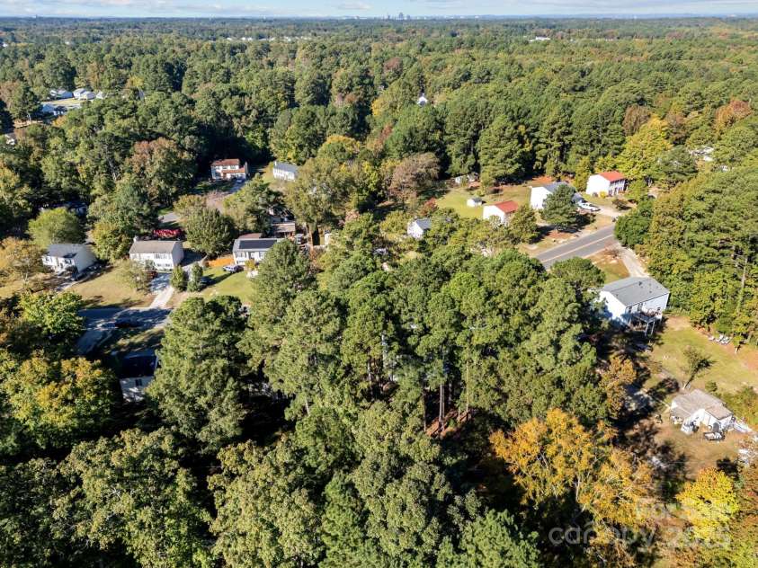 4918 Tyne Drive, Durham, NC 27703.  MLS# CAR4279739, YatesRealty ID 24918. 