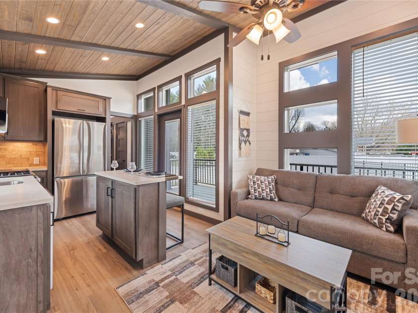 25 Getaway Lane, Maggie Valley, NC 28751.  MLS# CAR4368609, YatesRealty ID 24919. 