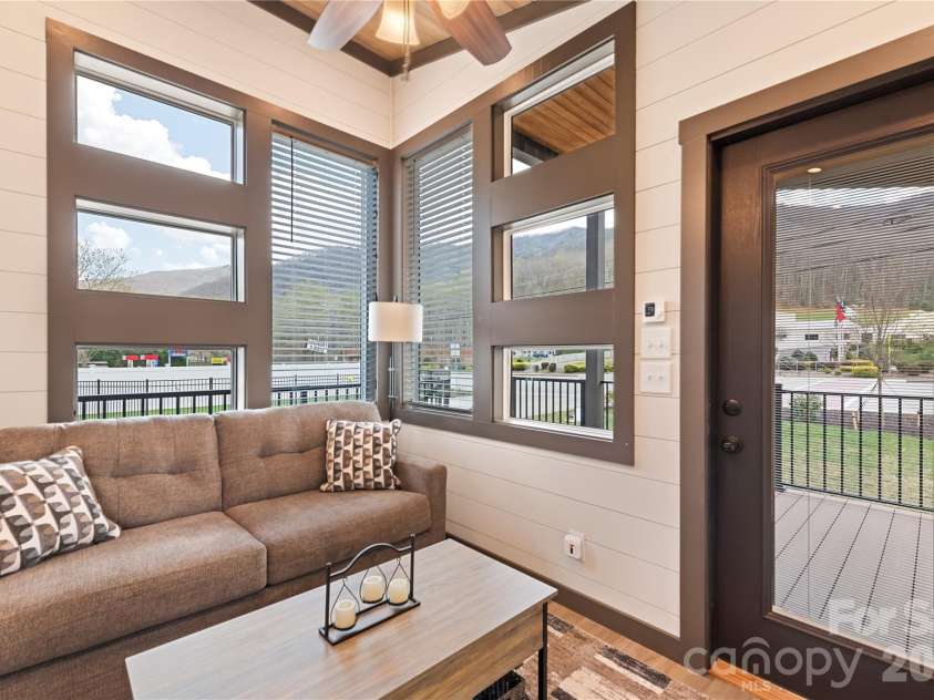 25 Getaway Lane, Maggie Valley, NC 28751.  MLS# CAR4368609, YatesRealty ID 24919. 
