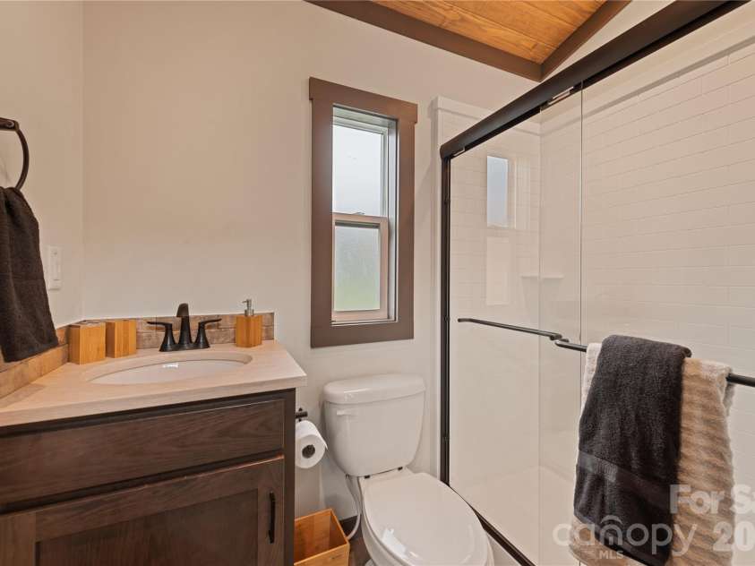 25 Getaway Lane, Maggie Valley, NC 28751.  MLS# CAR4368609, YatesRealty ID 24919. 