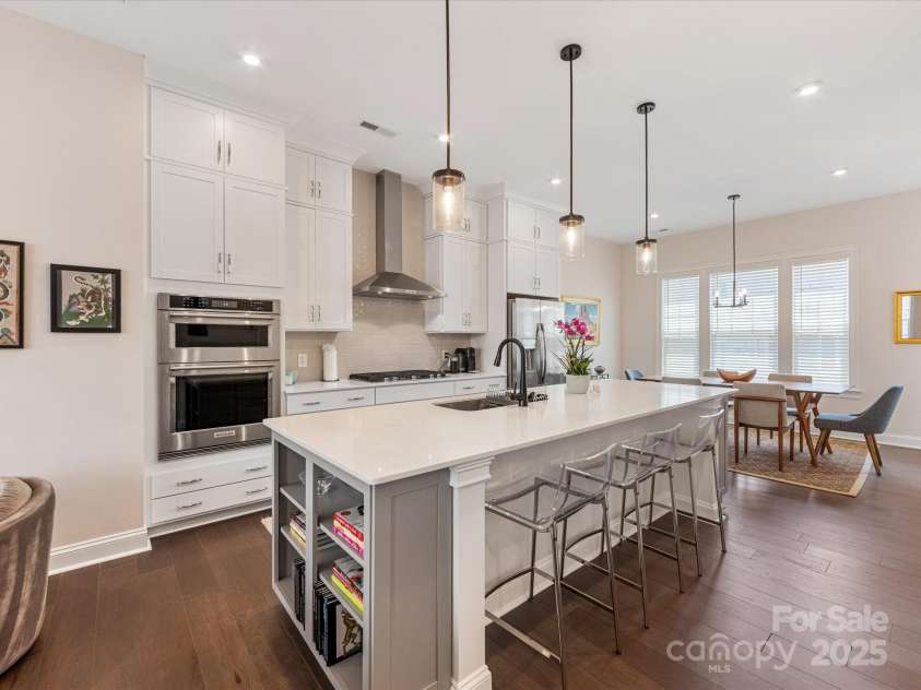 5018 Harrowsmith Lane, Charlotte, NC 28204.  MLS# CAR4279419, YatesRealty ID 24919. 
