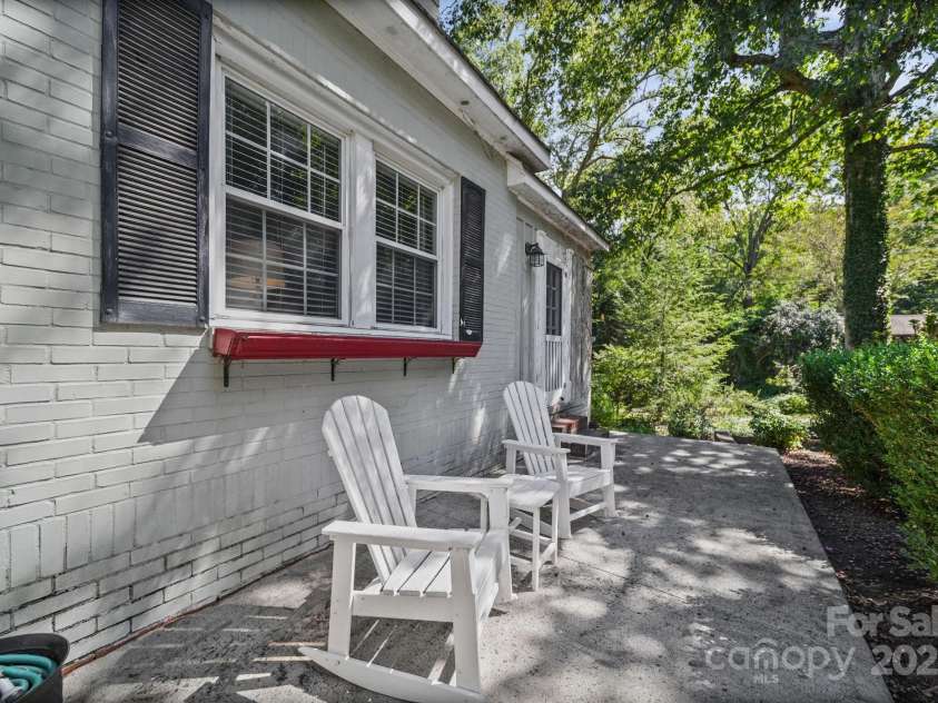 402 Dale Avenue, Gastonia, NC 28052.  MLS# CAR4308354, YatesRealty ID 2492. 