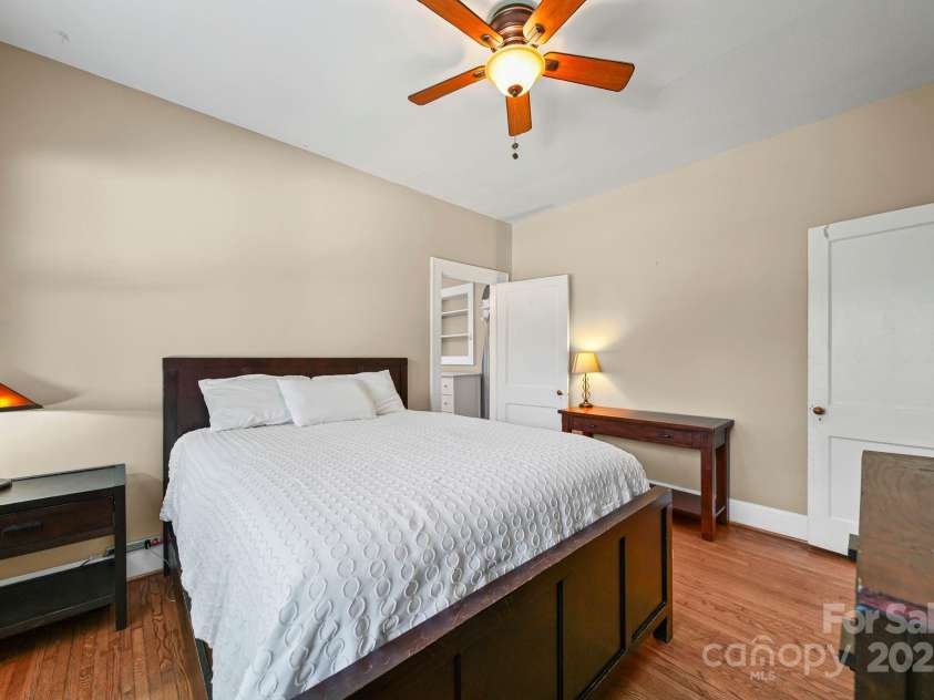 402 Dale Avenue, Gastonia, NC 28052.  MLS# CAR4308354, YatesRealty ID 2492. 