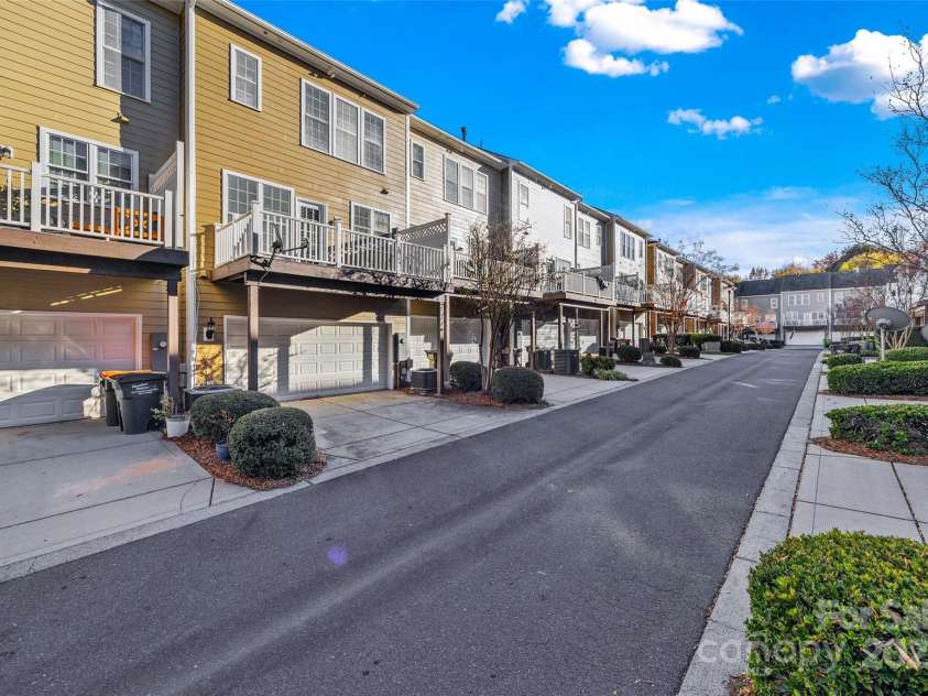 925 Lyndley Drive, Fort Mill, SC 29708.  MLS# CAR4320612, YatesRealty ID 2492. 