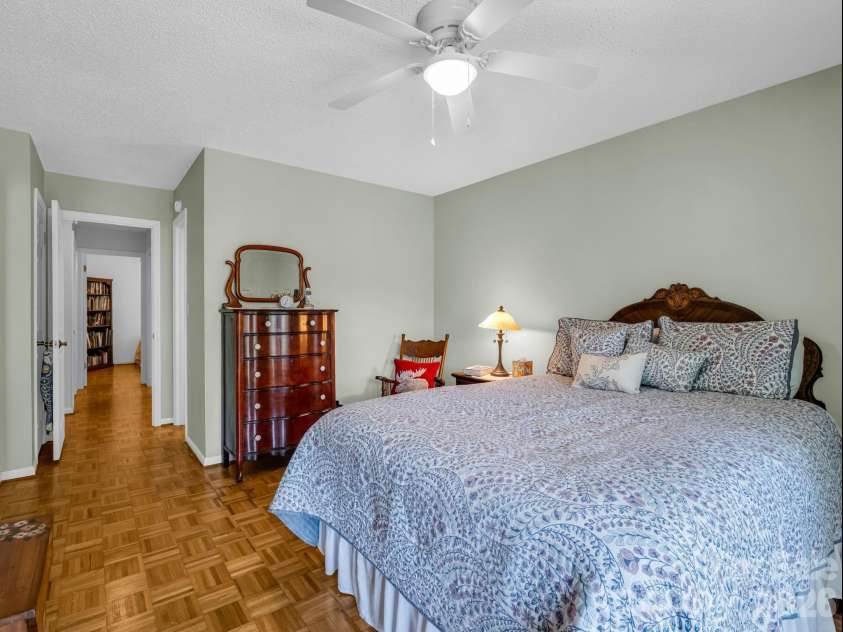 68 Lakeview Court, Brevard, NC 28712.  MLS# CAR4377140, YatesRealty ID 24920. 