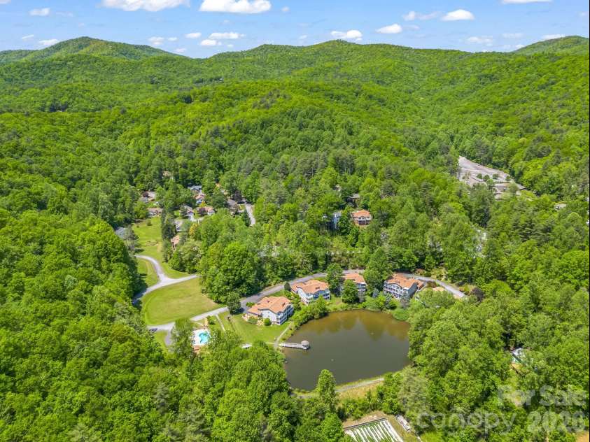 68 Lakeview Court, Brevard, NC 28712.  MLS# CAR4377140, YatesRealty ID 24920. Drone view