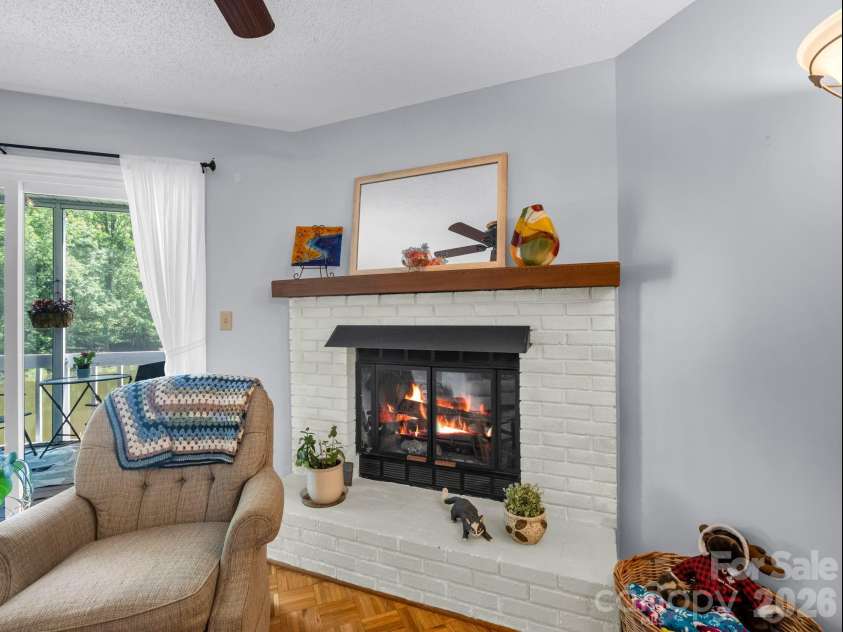 68 Lakeview Court, Brevard, NC 28712.  MLS# CAR4377140, YatesRealty ID 24920. Gas burning fireplace