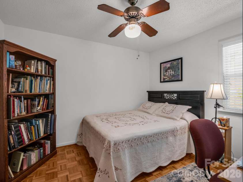 68 Lakeview Court, Brevard, NC 28712.  MLS# CAR4377140, YatesRealty ID 24920. Guest bedroom