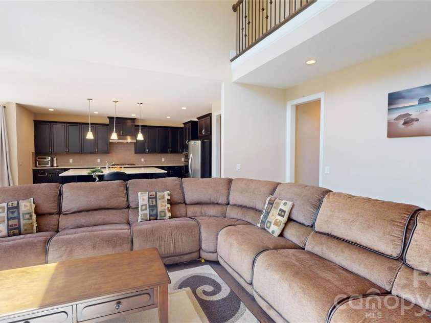 4034 Flowering Peach Road, Waxhaw, NC 28173.  MLS# CAR4382781, YatesRealty ID 24921. 