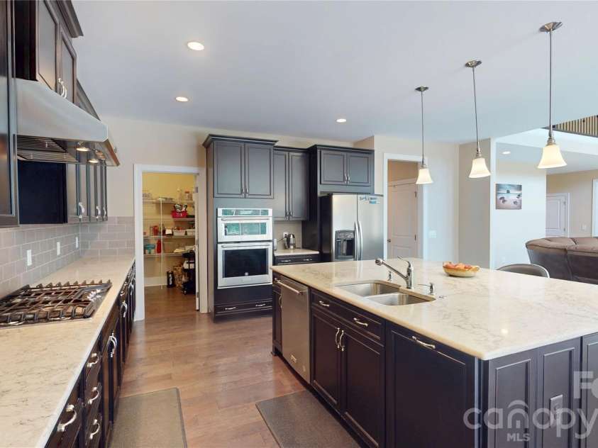 4034 Flowering Peach Road, Waxhaw, NC 28173.  MLS# CAR4382781, YatesRealty ID 24921. 