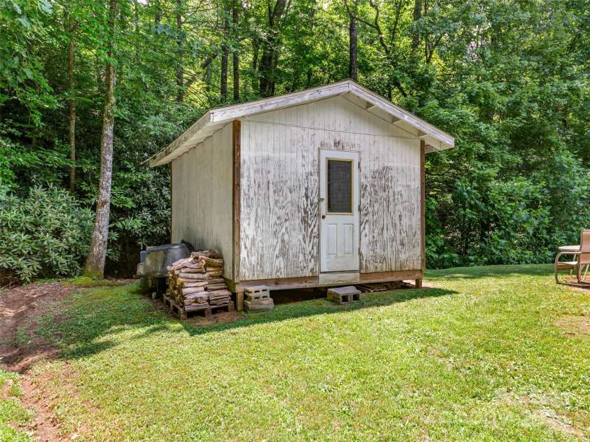 398 Normcol Drive, Pisgah Forest, NC 28768.  MLS# CAR4278329, YatesRealty ID 24923. 