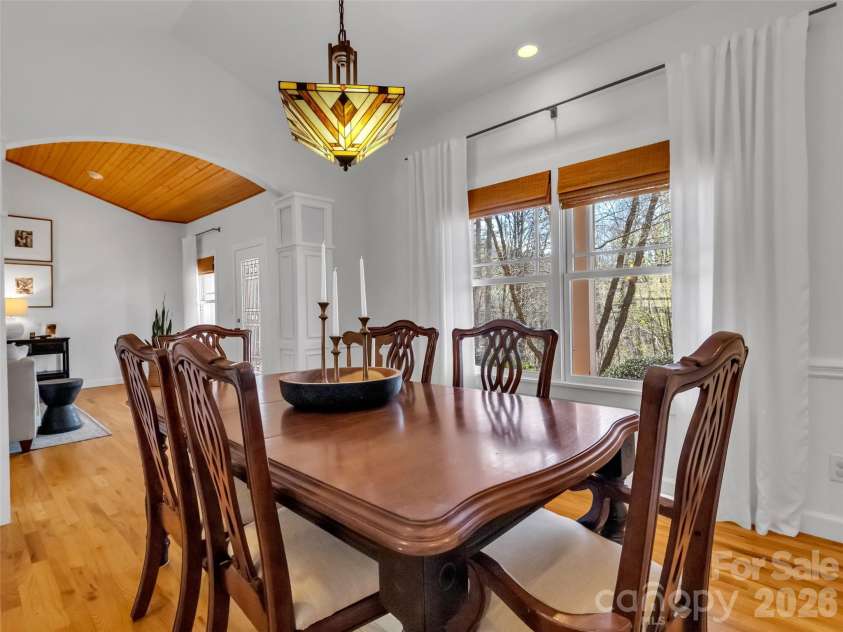 523 Brandywine Road, Waynesville, NC 28786.  MLS# CAR4363020, YatesRealty ID 24923. 