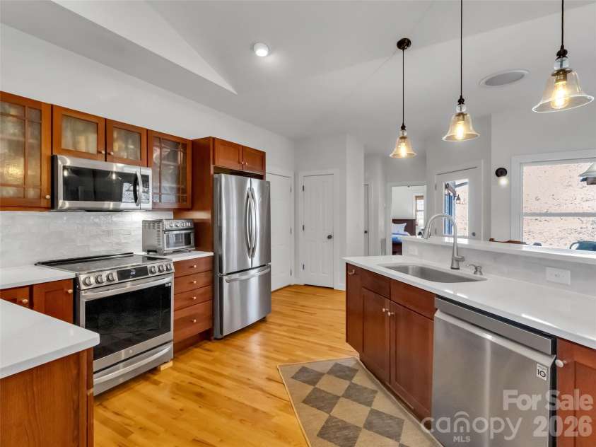 523 Brandywine Road, Waynesville, NC 28786.  MLS# CAR4363020, YatesRealty ID 24923. 