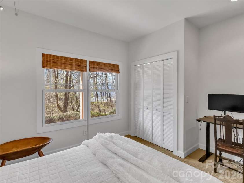 523 Brandywine Road, Waynesville, NC 28786.  MLS# CAR4363020, YatesRealty ID 24923. 