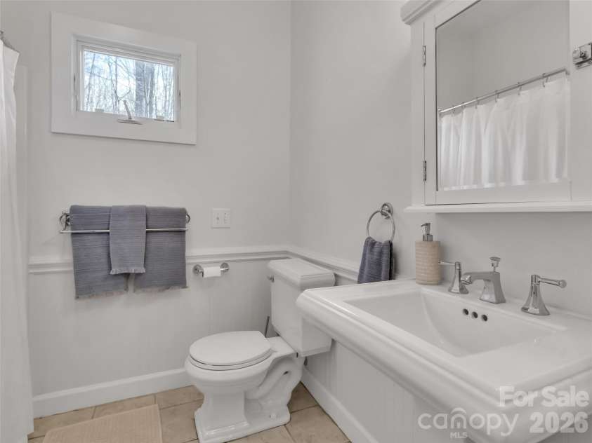 523 Brandywine Road, Waynesville, NC 28786.  MLS# CAR4363020, YatesRealty ID 24923. 