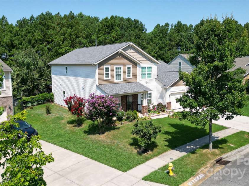 13516 Mallard Lake Road, Charlotte, NC 28262.  MLS# CAR4279820, YatesRealty ID 24924. 