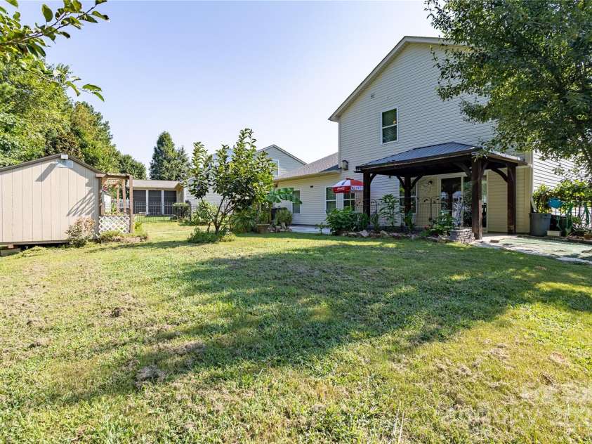 13516 Mallard Lake Road, Charlotte, NC 28262.  MLS# CAR4279820, YatesRealty ID 24924. 