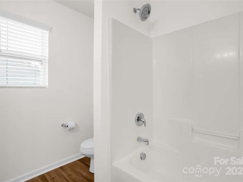 13516 Mallard Lake Road, Charlotte, NC 28262.  MLS# CAR4279820, YatesRealty ID 24924. 