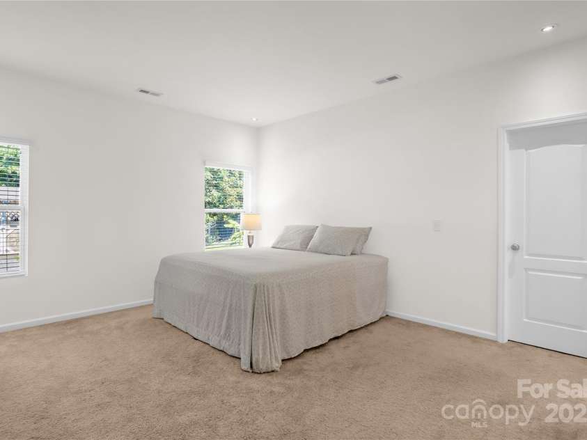 13516 Mallard Lake Road, Charlotte, NC 28262.  MLS# CAR4279820, YatesRealty ID 24924. 