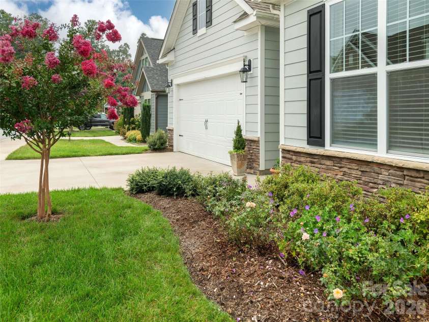 743 Summerfield Place, Flat Rock, NC 28731.  MLS# CAR4384788, YatesRealty ID 24924. 