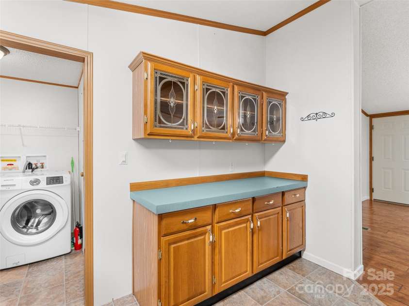 946 Turkey Pen Gap Road, Horse Shoe, NC 28742.  MLS# CAR4279493, YatesRealty ID 24926. 