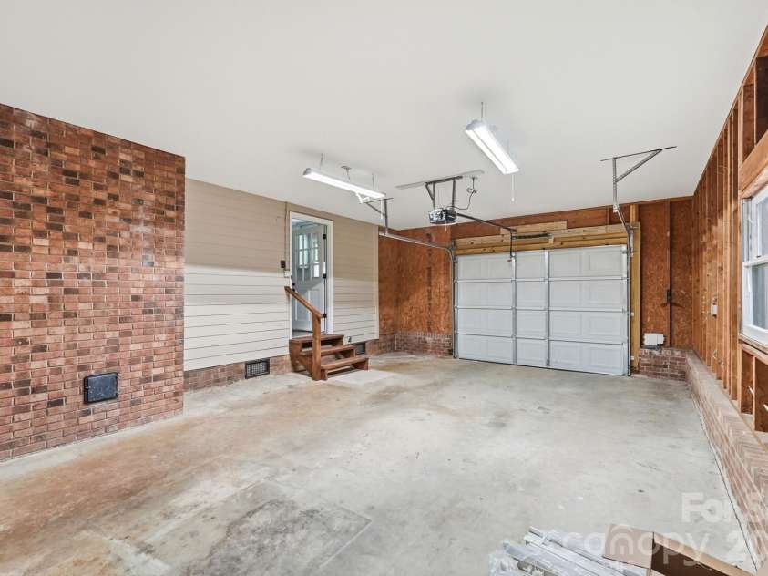 1235 Winecoff School Road, Concord, NC 28027.  MLS# CAR4311907, YatesRealty ID 24927. 