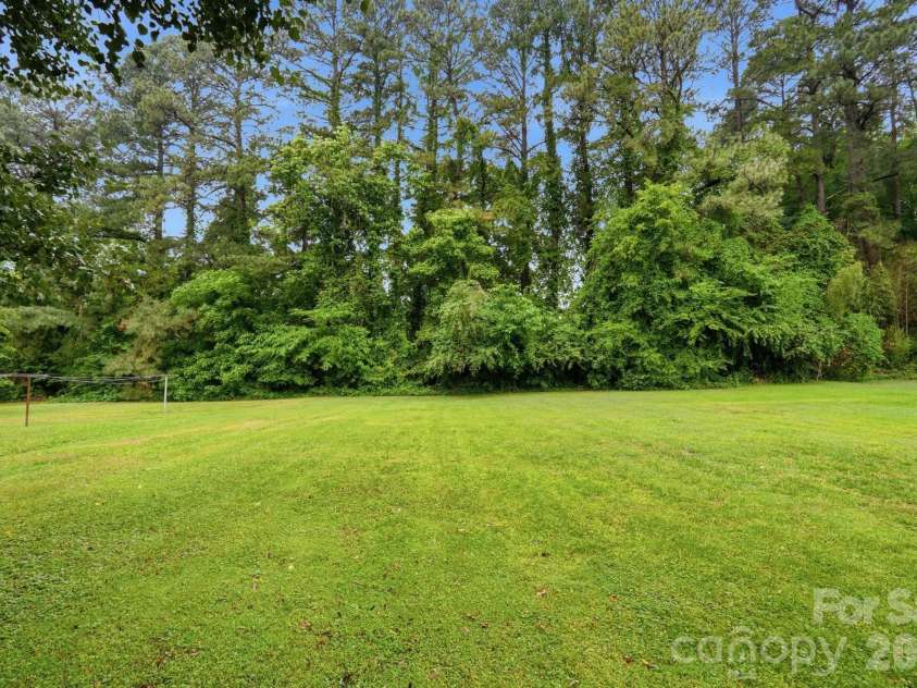 1235 Winecoff School Road, Concord, NC 28027.  MLS# CAR4311907, YatesRealty ID 24927. 