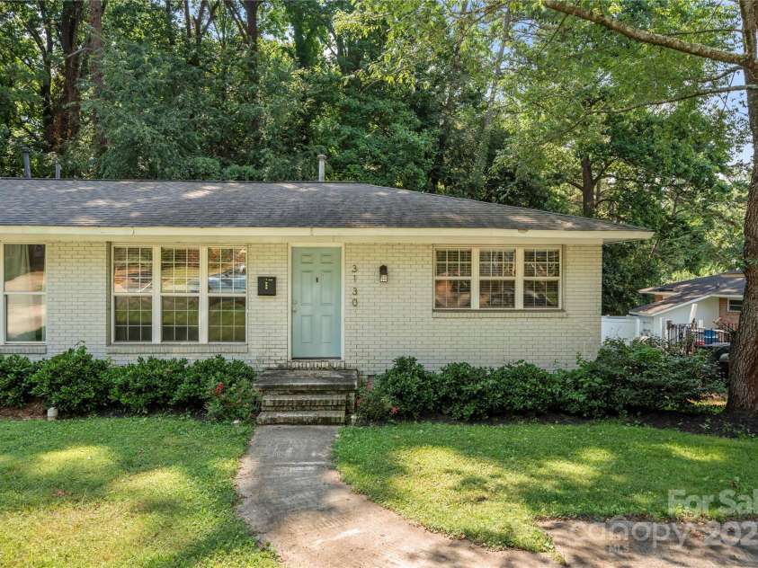 3130 Erskine Drive, Charlotte, NC 28205.  MLS# CAR4270926, YatesRealty ID 24928. 