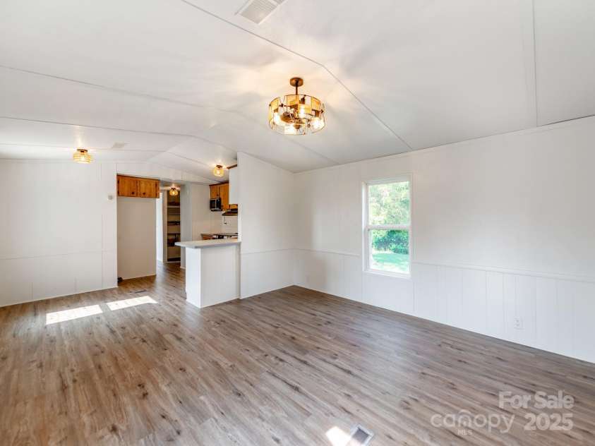 4101 Biggerstaff Road, Maiden, NC 28650.  MLS# CAR4279906, YatesRealty ID 24929. 