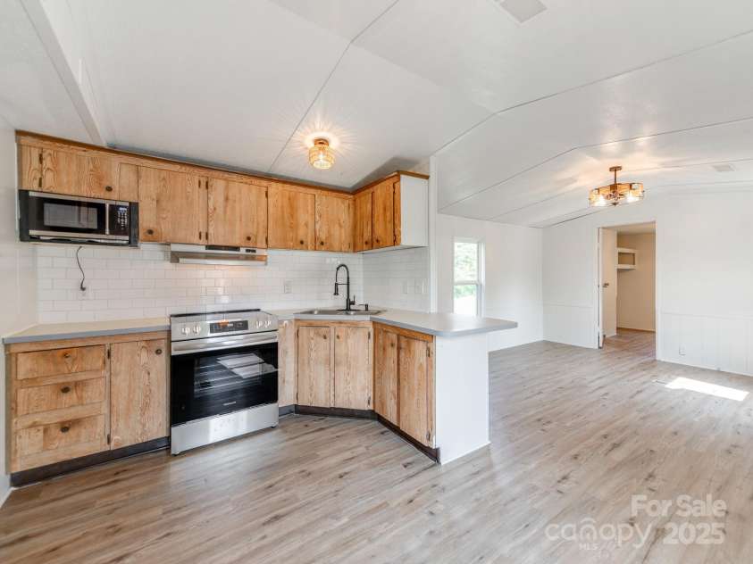 4101 Biggerstaff Road, Maiden, NC 28650.  MLS# CAR4279906, YatesRealty ID 24929. 