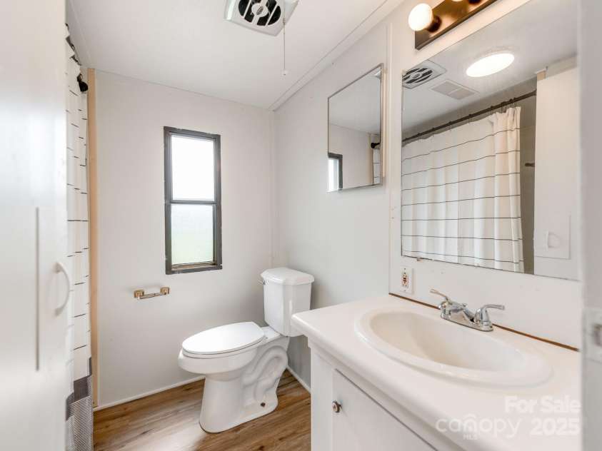 4101 Biggerstaff Road, Maiden, NC 28650.  MLS# CAR4279906, YatesRealty ID 24929. 