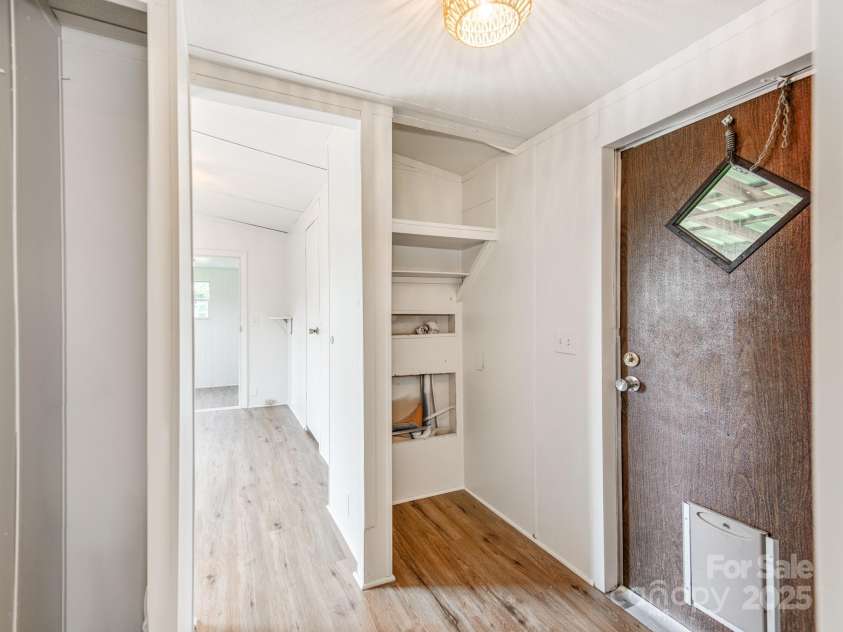4101 Biggerstaff Road, Maiden, NC 28650.  MLS# CAR4279906, YatesRealty ID 24929. 