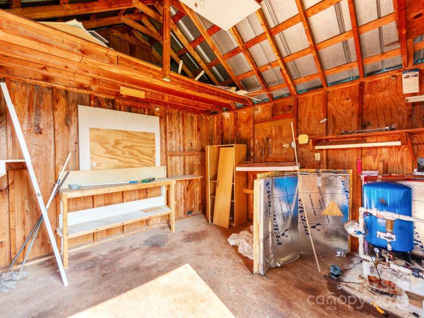 4101 Biggerstaff Road, Maiden, NC 28650.  MLS# CAR4279906, YatesRealty ID 24929. 