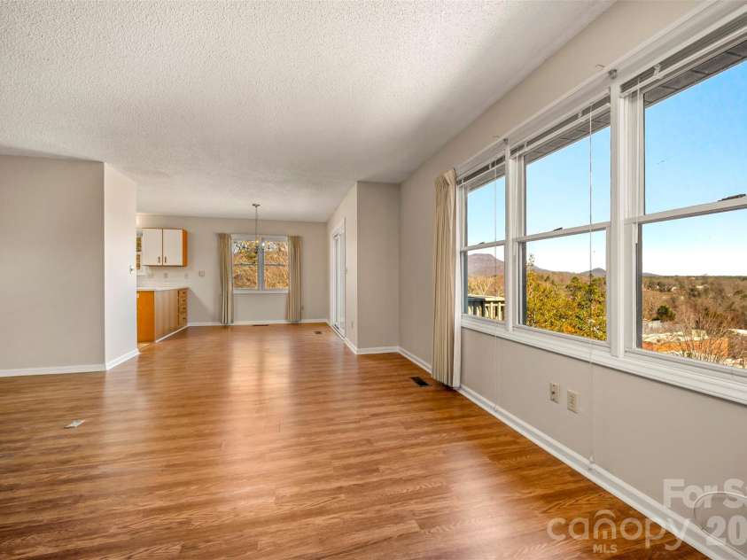 77 Chestnut Street, Tryon, NC 28782.  MLS# CAR4241972, YatesRealty ID 2493. 