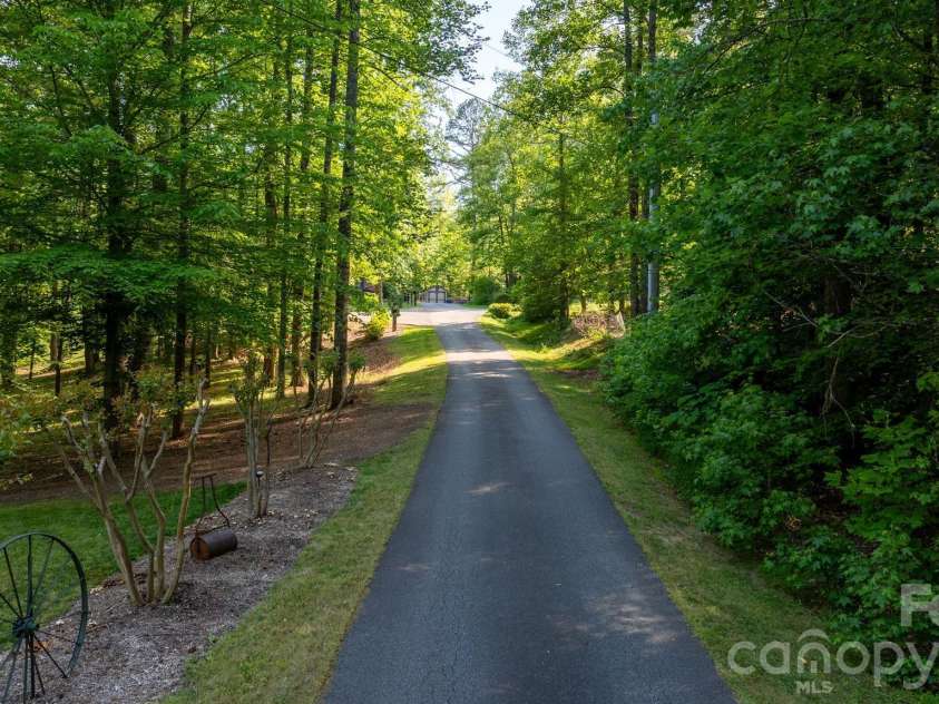 3355 Helton Hartley Place, Lenoir, NC 28645.  MLS# CAR4381780, YatesRealty ID 24931. 