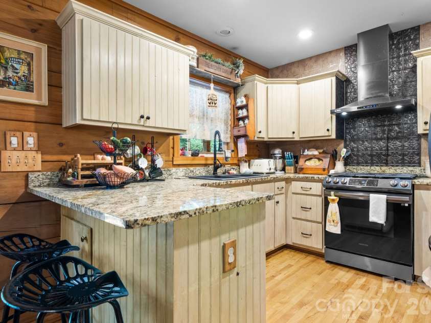 3355 Helton Hartley Place, Lenoir, NC 28645.  MLS# CAR4381780, YatesRealty ID 24931. 