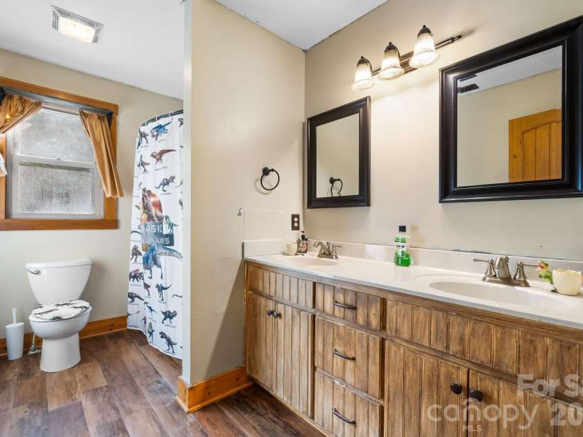 3355 Helton Hartley Place, Lenoir, NC 28645.  MLS# CAR4381780, YatesRealty ID 24931. 