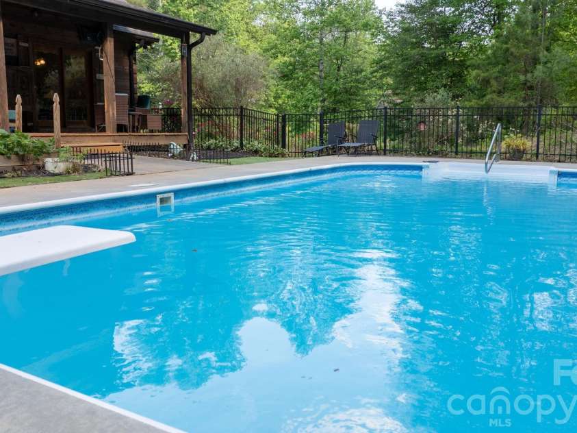 3355 Helton Hartley Place, Lenoir, NC 28645.  MLS# CAR4381780, YatesRealty ID 24931. 