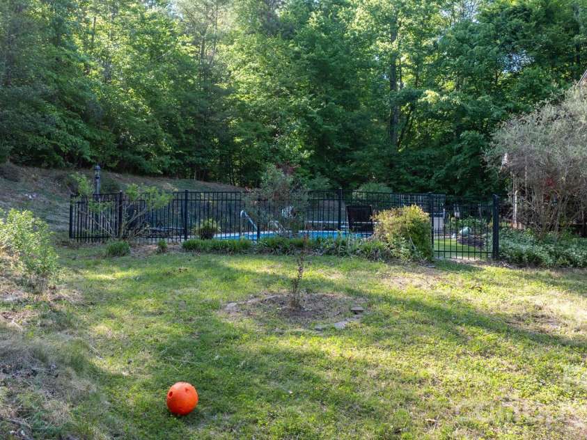 3355 Helton Hartley Place, Lenoir, NC 28645.  MLS# CAR4381780, YatesRealty ID 24931. 