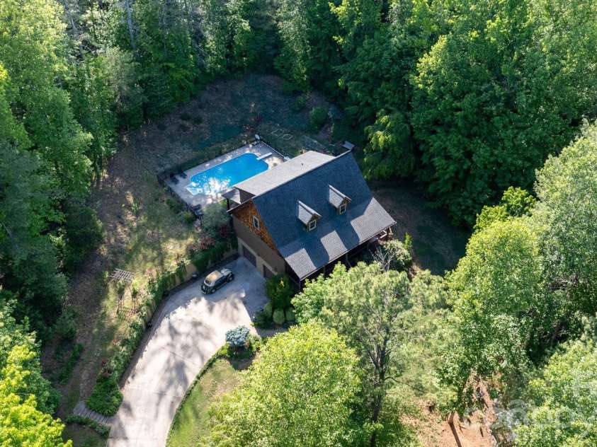 3355 Helton Hartley Place, Lenoir, NC 28645.  MLS# CAR4381780, YatesRealty ID 24931. 